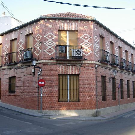 Hostal Cervantes Valdemoro Exteriör bild