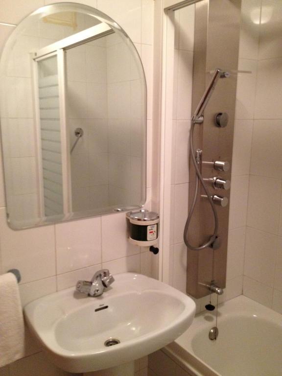 Hostal Cervantes Valdemoro Rum bild