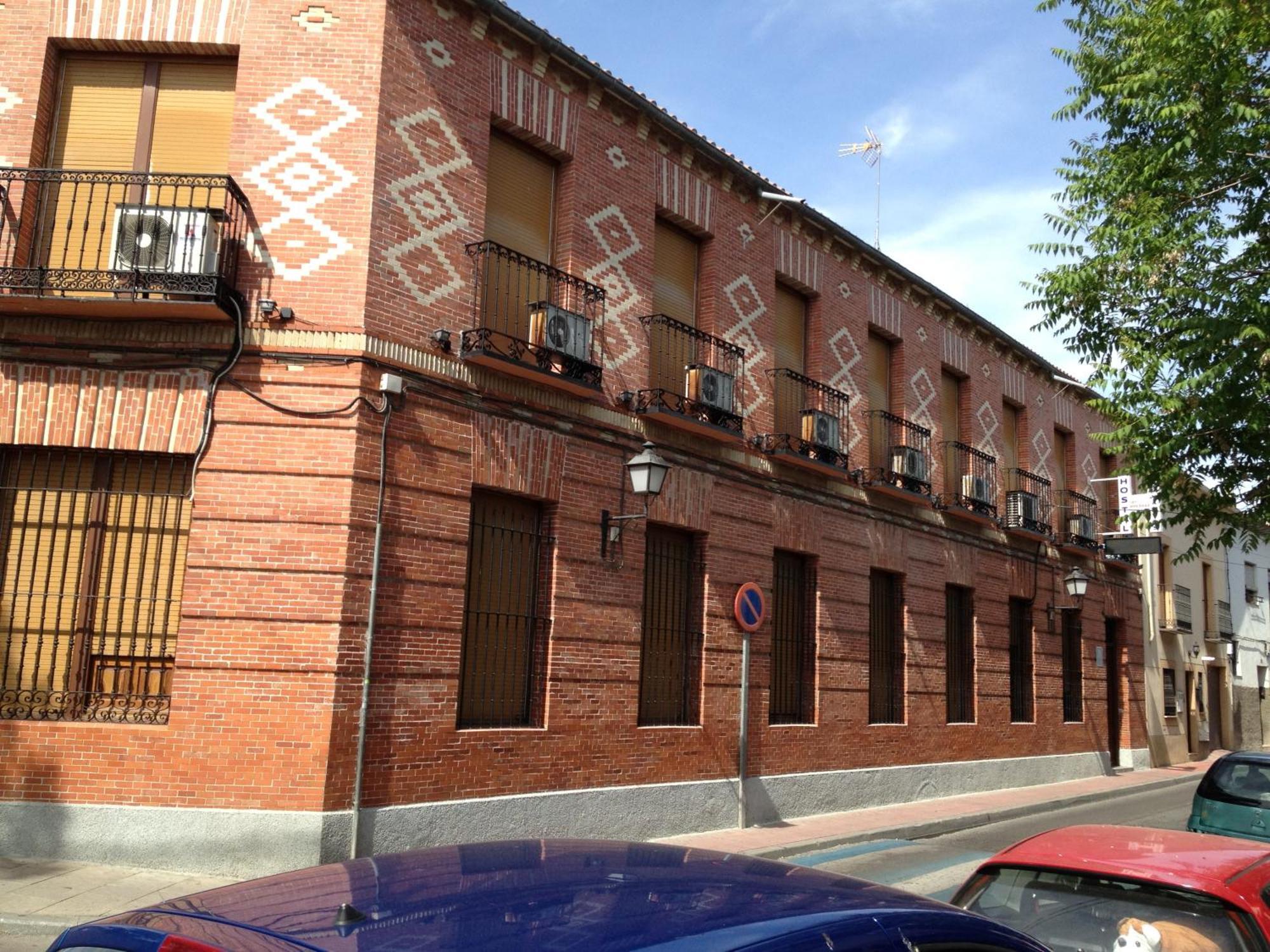 Hostal Cervantes Valdemoro Exteriör bild